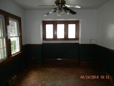 3rd image of 4506 N Lockwood Ave