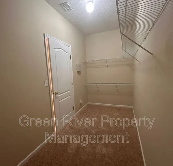 2120D Stone Creek Dr — Photo 14