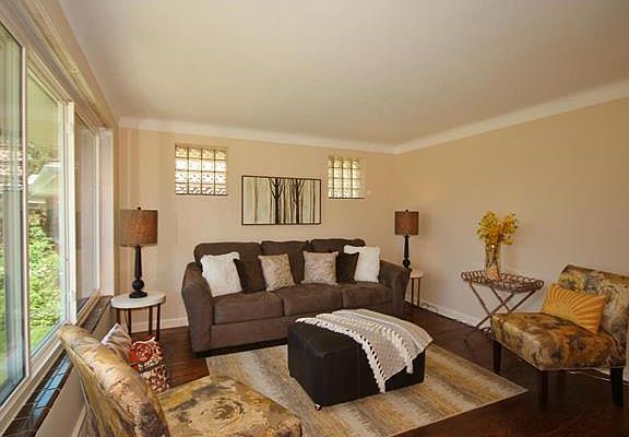 2nd image of 4011 Fawn Cir