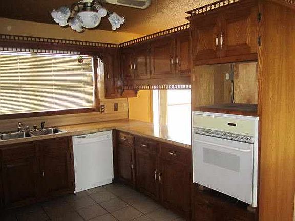 2nd image of 3501 Drexel Ave