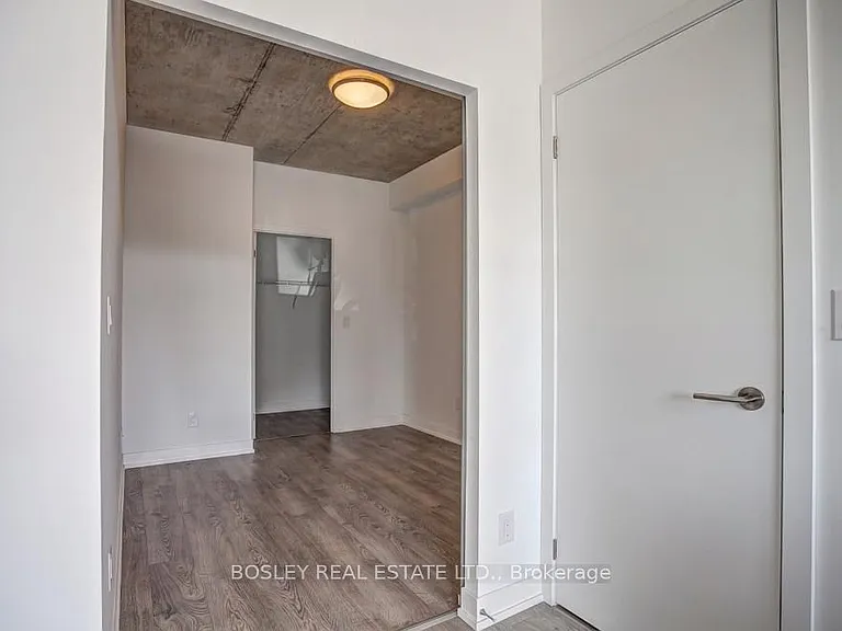 1205 Queen St W #302 — Photo 10