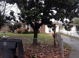 200 Oldcastle Ln, Forest City, NC 28043