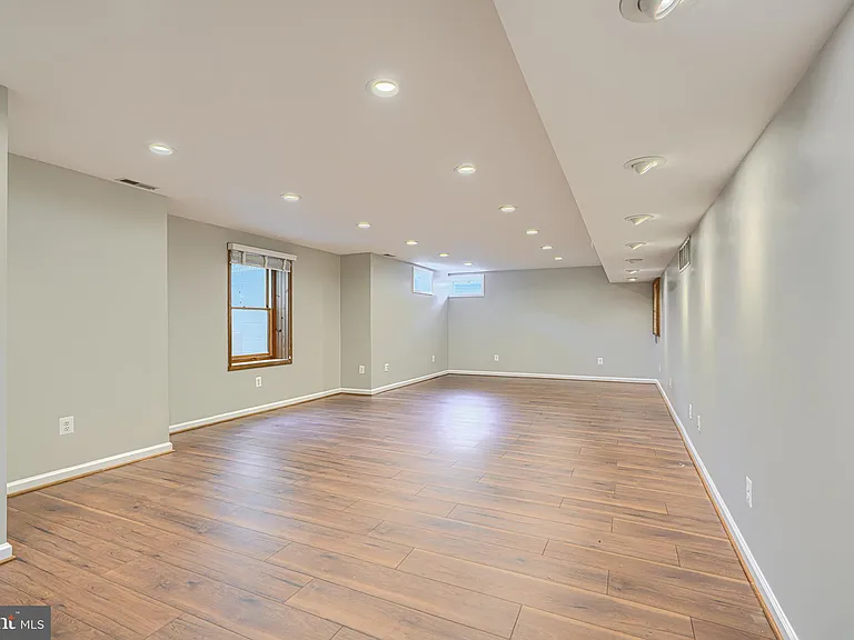 8301 Whitebark Ct — Photo 24
