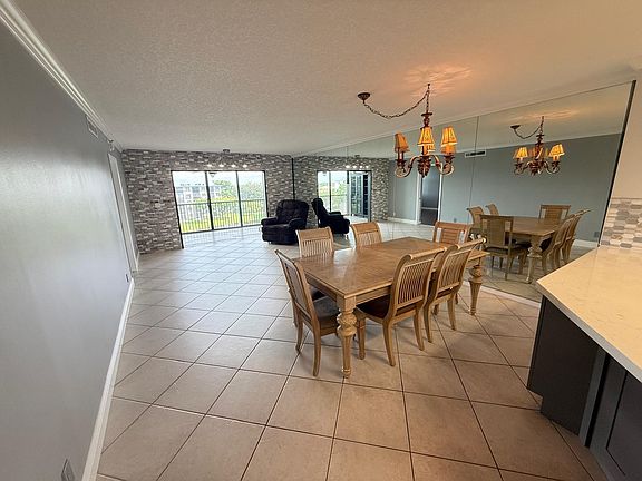 5th image of 2215 CYPRESS ISLAND Drive #505