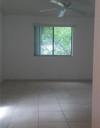 2nd image of 1095 Coral Club Dr #1095