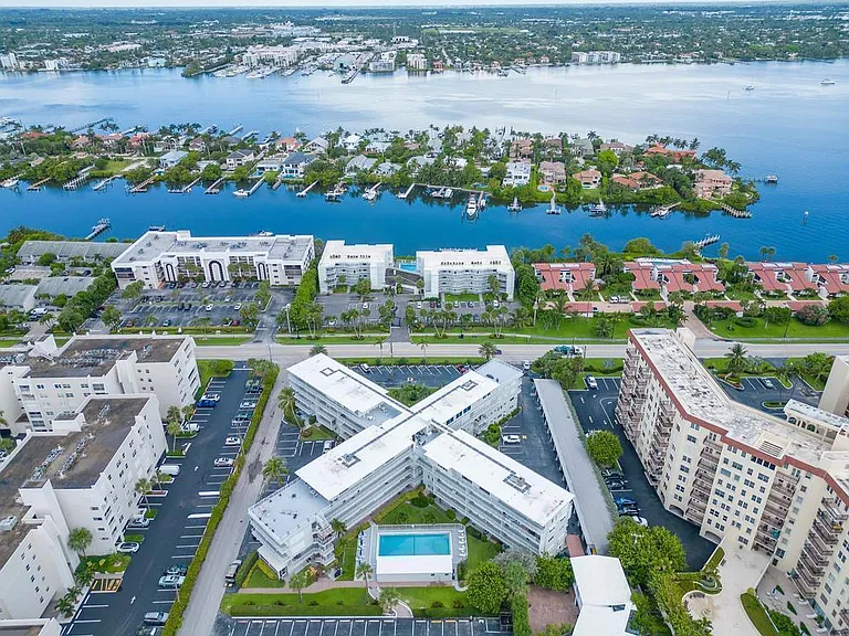 3500 S Ocean Blvd #107 — Photo 8