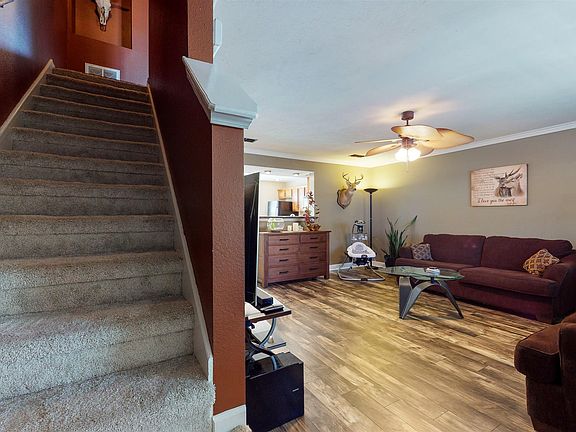 3rd image of 3038 London View Dr