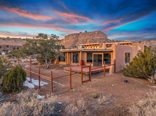 201 County Road 113, Santa Fe, NM 87506