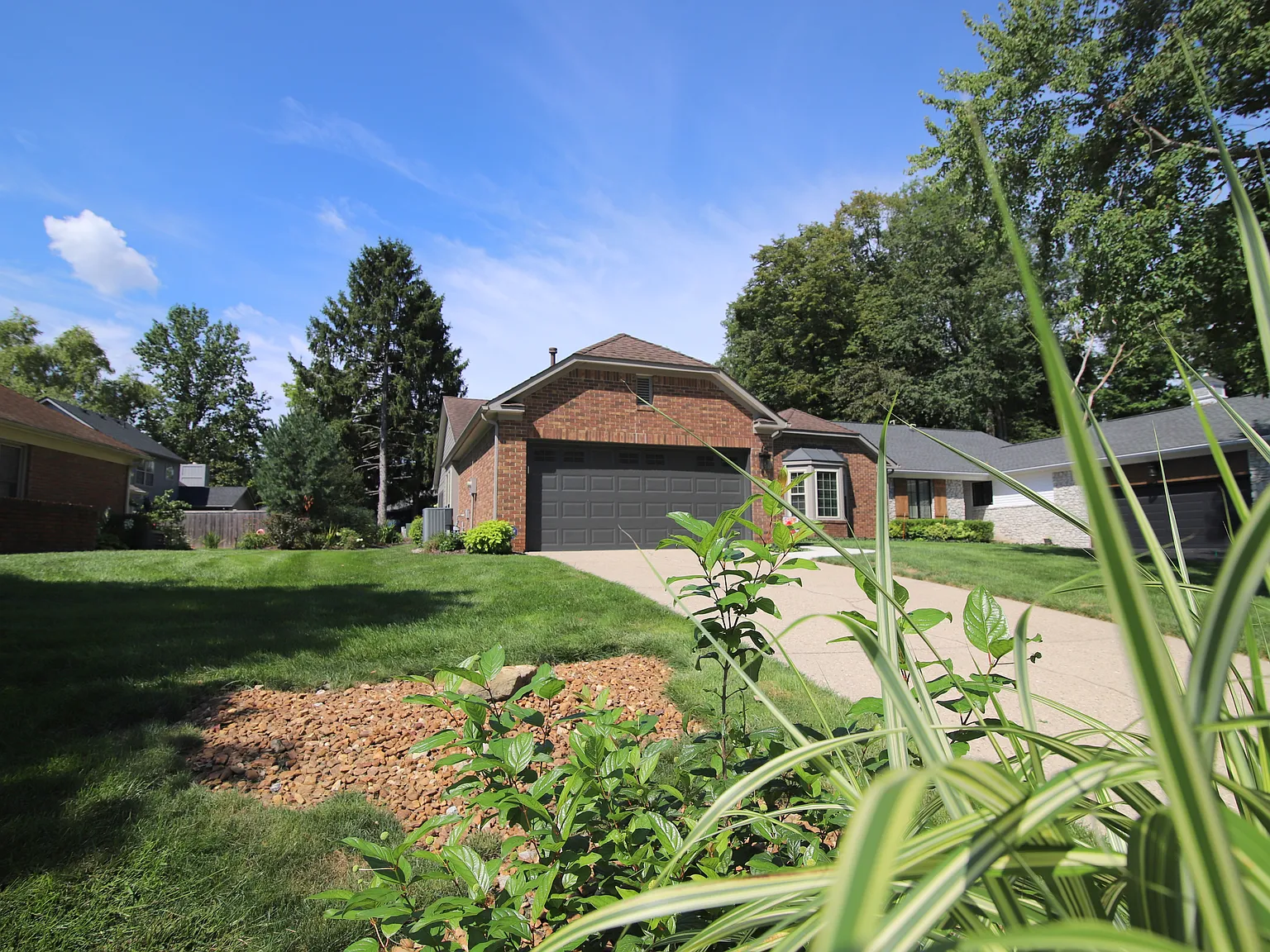 2 bed, 1500 sqft, $2,750 — Photo 3