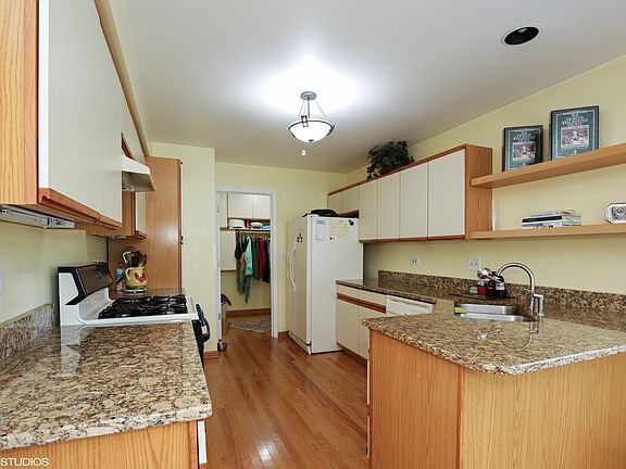 5th image of 1409 Braeborn Ct #L