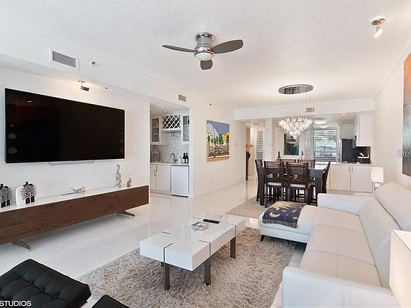 4th image of 615 Dream Island Rd #107