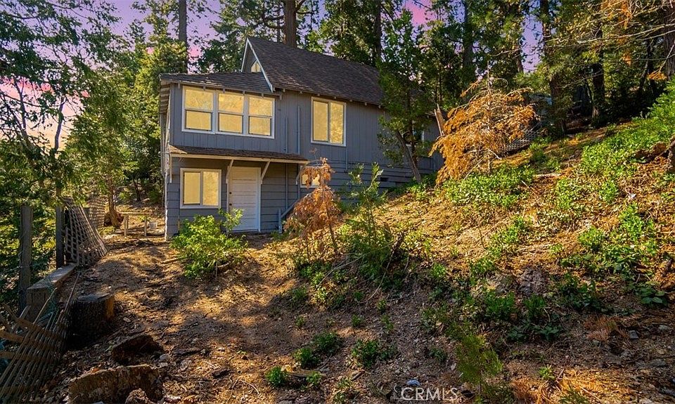 1st image of 25619 Lo Ln