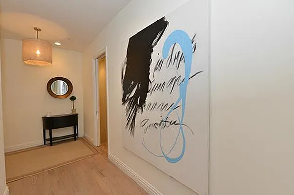 Sold by Luxe Group | media 22