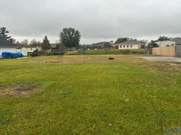 10402 E Park Ave, Houma, LA 70363