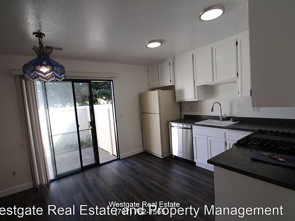 3rd image of 246 Park Place Dr