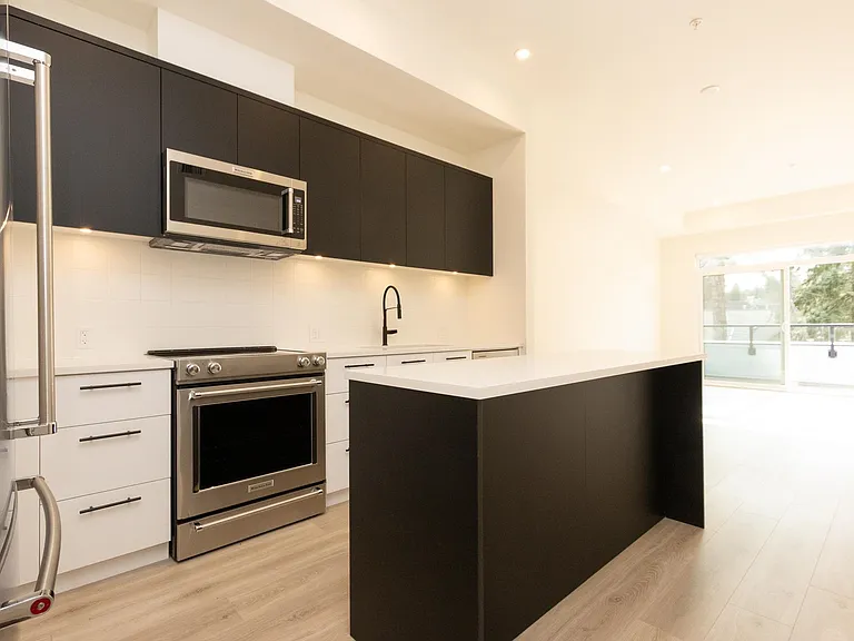 2635 King George Blvd #441 — Photo 3