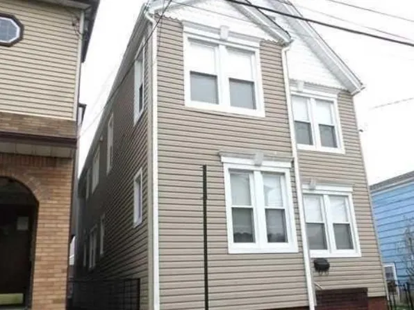 221-223 Patterson St #1, Harrison, NJ 07029