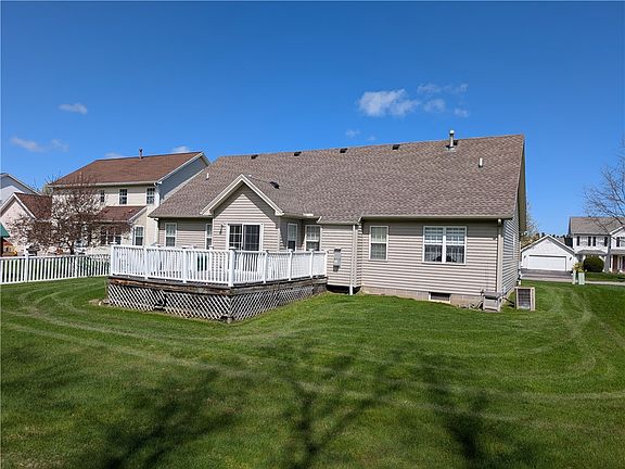 2nd image of 55 Barclay Ct