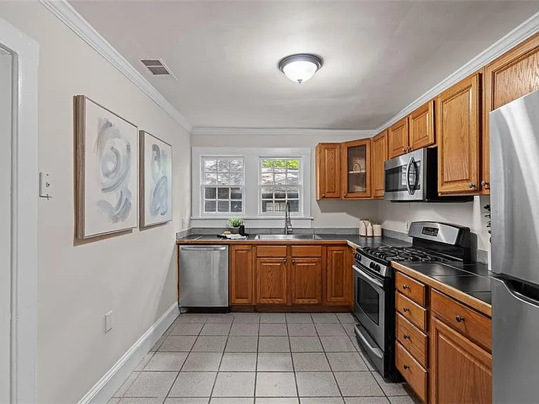 1339 Miller Reed Ave SE — Photo 6
