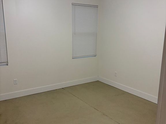 5th image of 210 N Hoover St #210