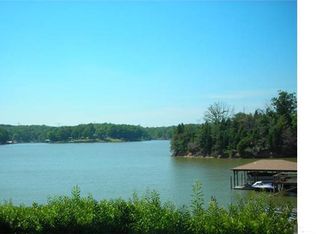 13822D Queens Harbor Rd, Charlotte, NC 28278