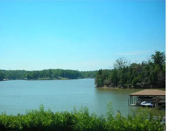 13822D Queens Harbor Rd, Charlotte, NC 28278