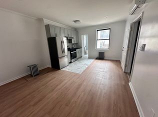 152 18th St APT 1, Brooklyn, NY 11215