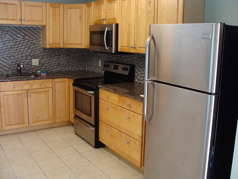 205 Kent St #18 — Photo 12