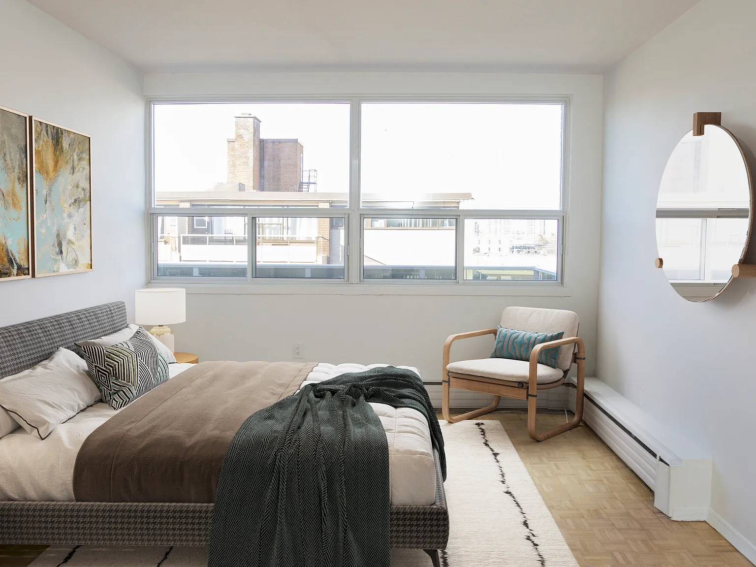 Blenheim Court Apartments — Photo 4