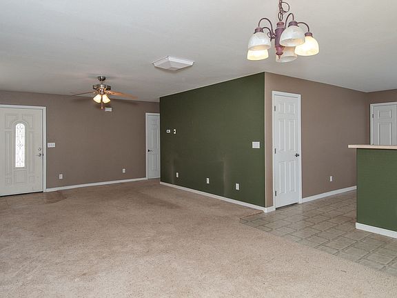 Entryway/Living Room