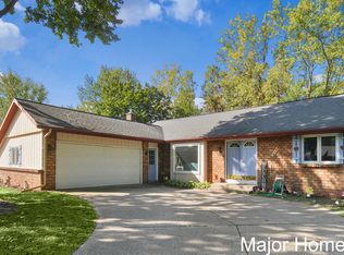 6863 Bridgeport Dr, Hudsonville, MI 49426