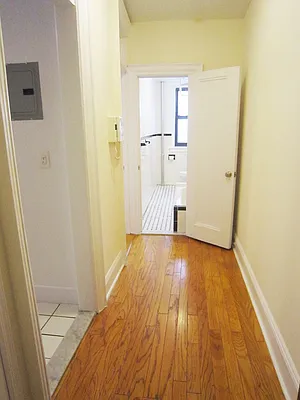 Rented by City Connections Realty | media 20