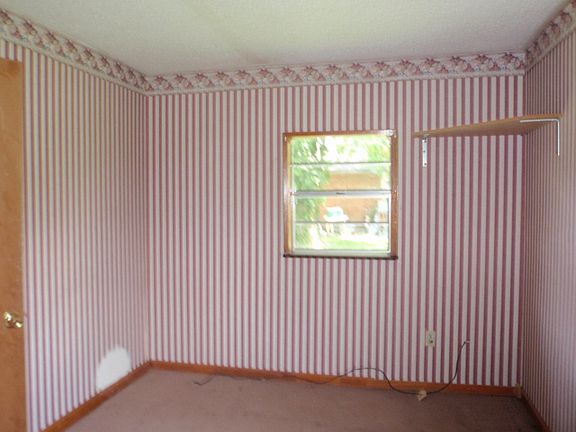 4th image of 5850 Lacombe Ave