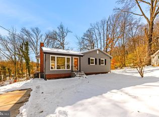 3 Orange Ct, Greenbelt, MD 20770