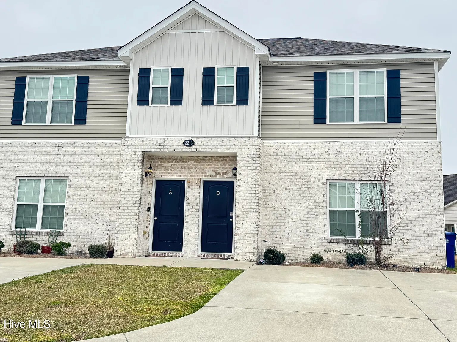 3 bed, 2.0 bath, $1,525 — Photo 1