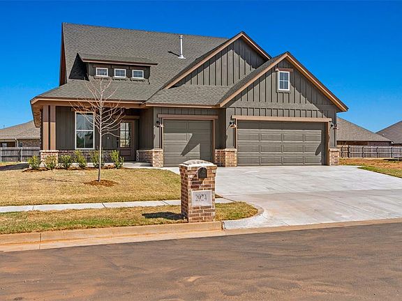 3rd image of 2924 River Birch Ln