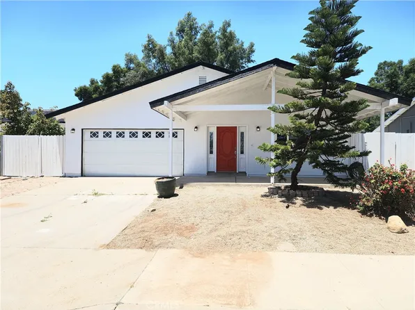 2262 Mark Pl, Escondido, CA 92027