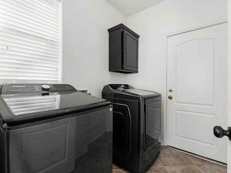 14910 Lake Woodbridge Ct — Photo 44