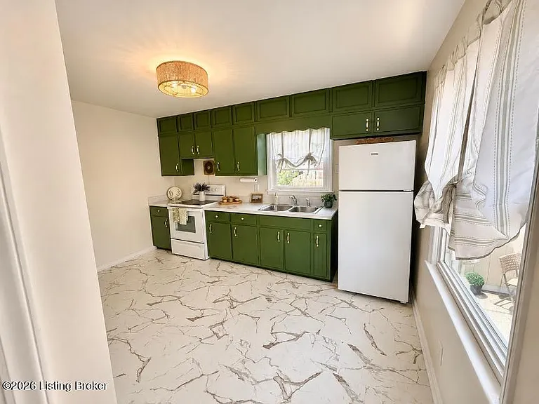 3036 Talisman Rd — Photo 24