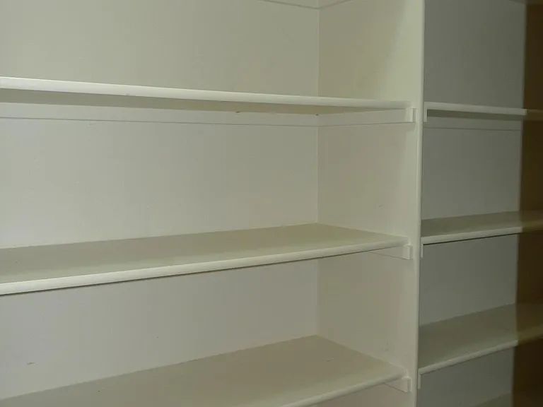Kitchen walkin pantry