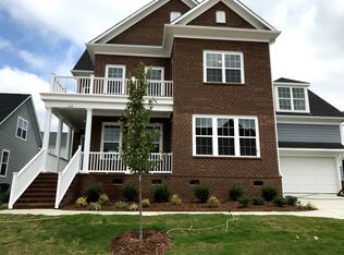 328 Canterwood Dr, Apex, NC 27539