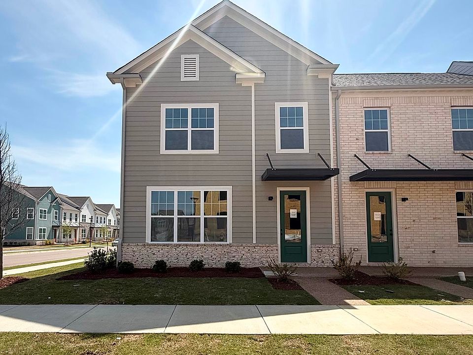 1st image of 3060 Portage Dr