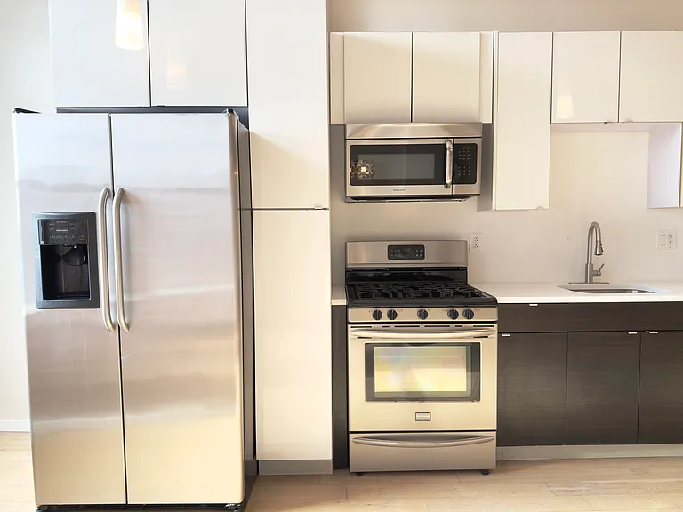 728 Market St #906 — Photo 9