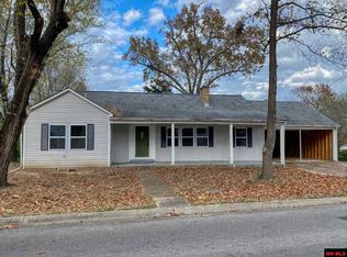 307 W Wade Ave, Mountain Home, AR 72653