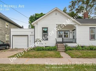 39 Merrill Ave, Muskegon, MI 49441