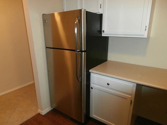 4th image of 5001 Carriageway Dr APT 158