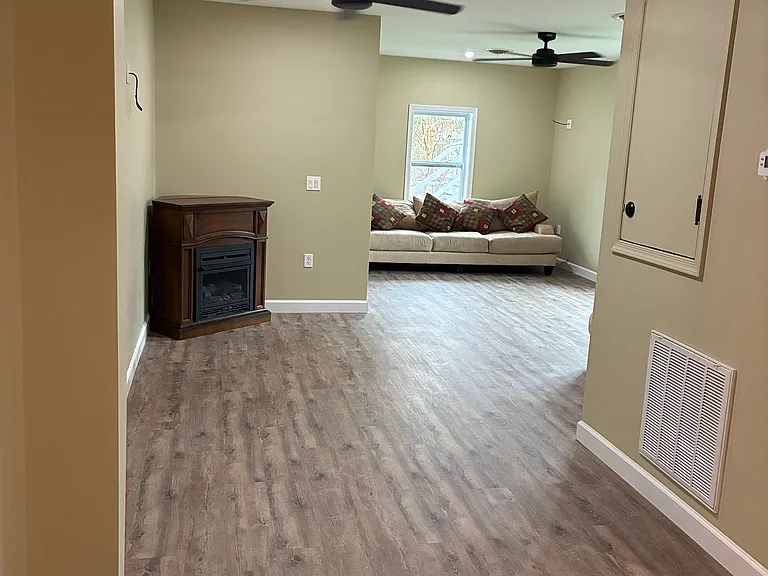 255 McKnight St — Photo 6