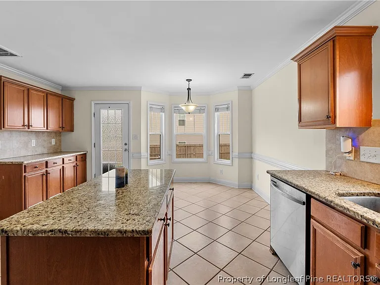 1659 Rock Creek Ln — Photo 13