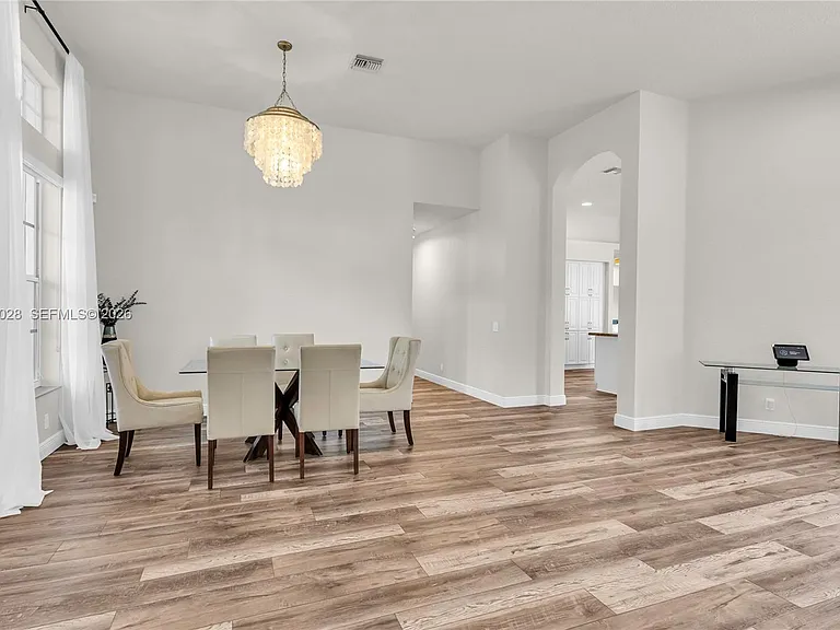 950 Marina Dr — Photo 10