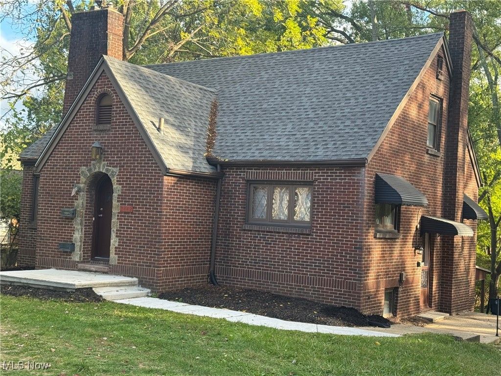 Real estate listing image